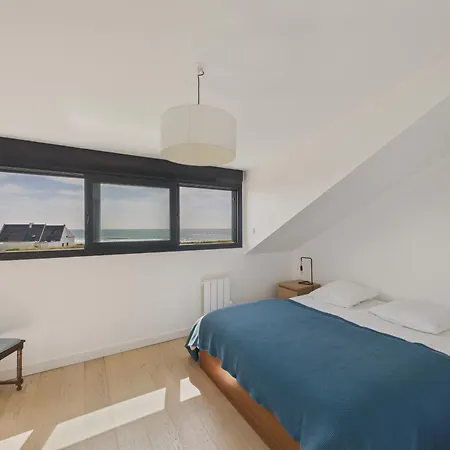 Vue - Maison Pour 5 Adultes Et 2 Enfants * Plovan